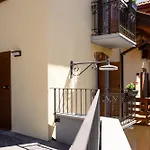Casa Sina -la Nel Borgo *