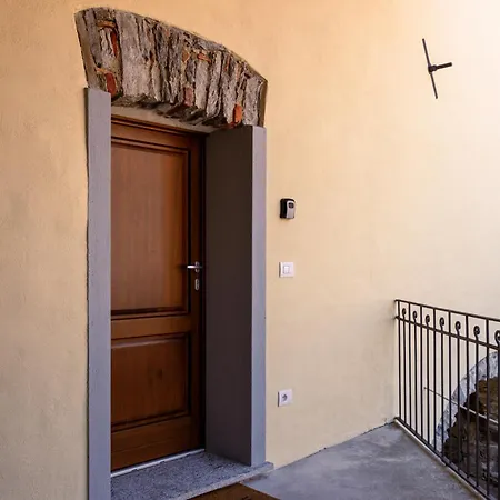 Casa Sina -la Nel Borgo Holiday home