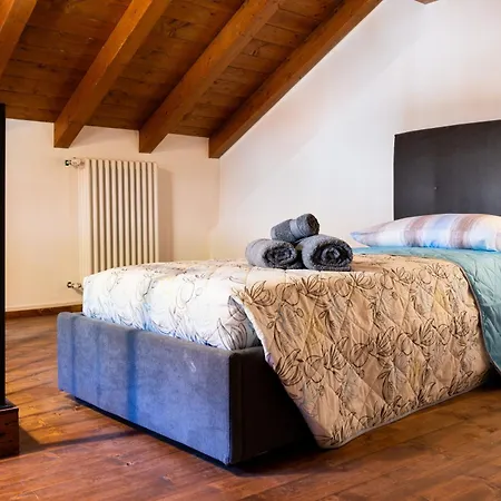 Casa Sina -la Nel Borgo Massino Visconti